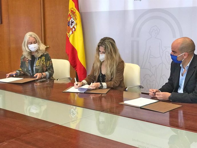 Firma de la adjudicación de la redacción del proyecto para el desdoble de la A-491 entre Rota y El Puerto