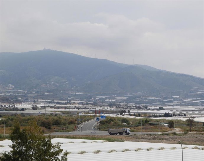 Las mercancías de grandes dimensiones accederán directamente al puerto de Motril (Granada)