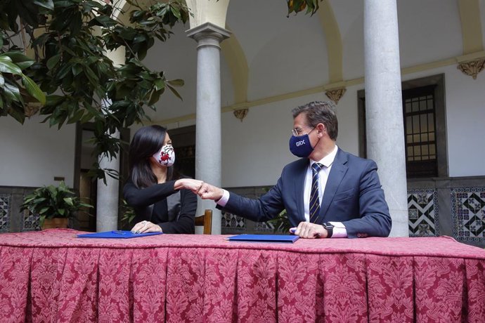 El Ayuntamiento de Granada y la Asociación Fortuny suscriben un convenio en el marco de los actos conmemorativos del 150 aniversario del nacimiento del artista granadino Mariano Fortuny Madrazo.