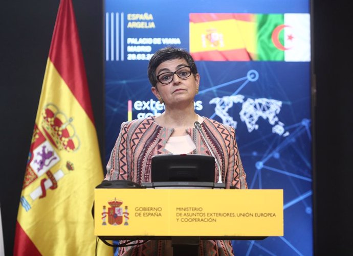 La ministra de Asuntos Exteriores, UE y Cooperación, Arancha González Laya, durante una rueda de prensa posterior a una reunión programada con su homólogo de argelia, en el Palacio de Viana, Madrid, (España), a 29 de marzo de 2021. El pasado 4 de marzo 