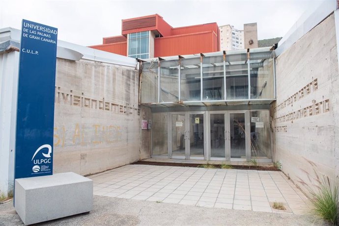 Cesión del antiguo Colegio Universitario de Las Palmas para ampliar el Hospital Insular