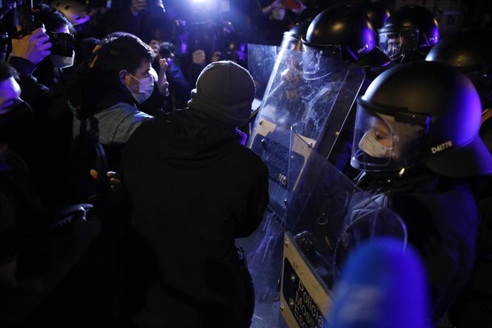 Archivo - Arxiu - Antiavalots dels Mossos d'Esquadra en una manifestació.