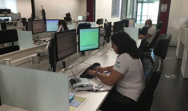 Archivo - Sala regional de emergencias del 112 de Andalucía