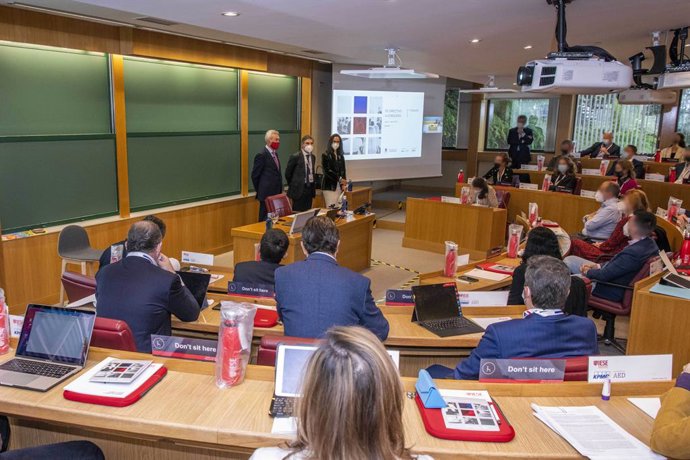 Asistentes a la 7a edición del programa 'De Directivo a Consejero'