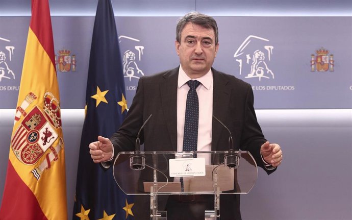 El portavoz parlamentario del PNV, Aitor Esteban.