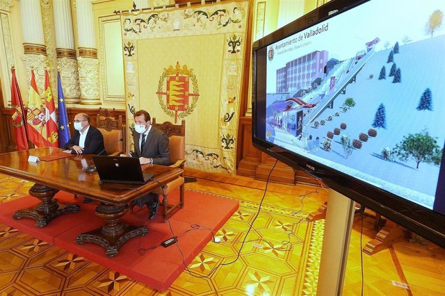 Presentación del proyecto de elevadores urbanos en Parquesol, en Valladolid.