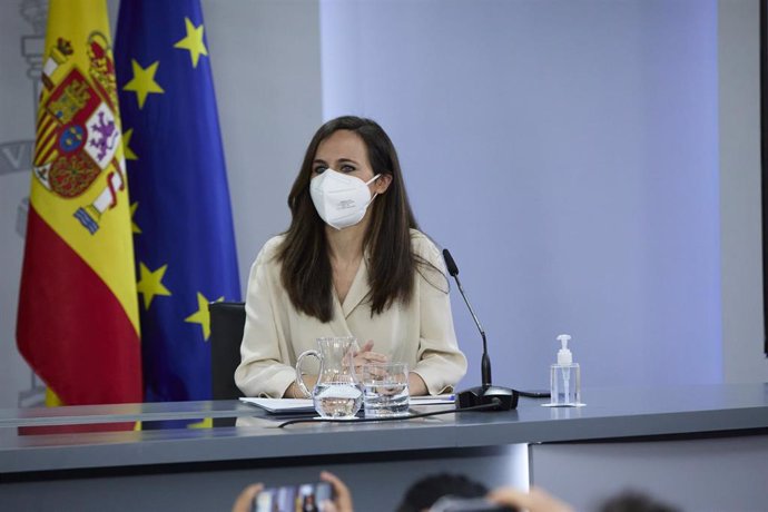 La ministra de Derechos Sociales y Agenda 2030, Ione Belarra, durante una rueda de prensa, a 20 de abril de 2021, en el Palacio de la Moncloa, Madrid, (España). Durante la rueda de prensa han informado sobre las medidas aprobadas en la reunión del Conse