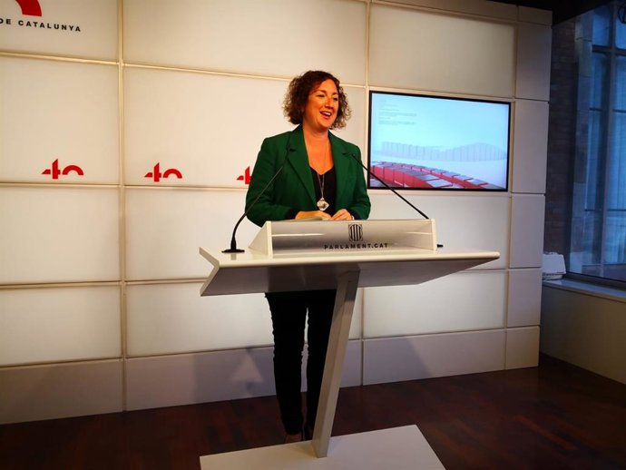 La portavoz del PSC en el Parlament, Alícia Romero, en el Parlament a 20 de abril de 2021