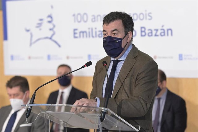 El conselleiro de Cultura, Román Rodríguez, presenta los actos programados en torno a la figura de Emilia Pardo Bazán