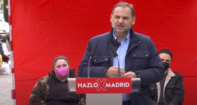 El ministro de Transportes, Movilidad y Agenda y secretario de Organización del PSOE, José Luís Ábalos, en un mitin en Parla, Madrid.