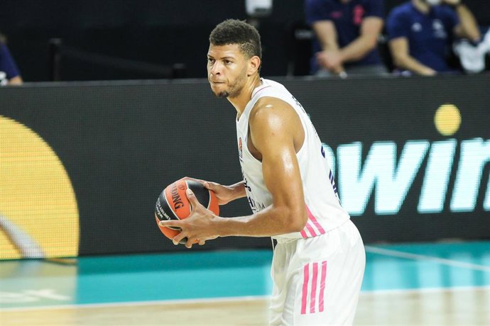 Archivo - Walter Tavares durante un partido del Real Madrid