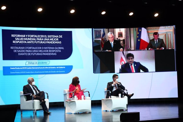 El presidente del Gobierno, Pedro Sánchez, participa en un encuentro sobre un tratado internacional de pandemias junto al primer ministro de Portugal, Antonio Costa, y Rebeca Grynspan