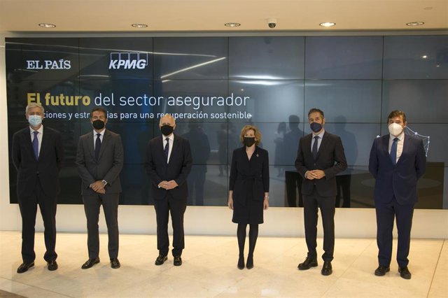 ENCUENTRO DE EL PAÍSEL FUTURO DEL SECTOR ASEGURADOR.