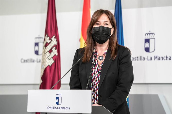La consejera de Igualdad y portavoz del Gobierno regional, Blanca Fernández, comparece en rueda de prensa en el Palacio de Fuensalida, para informar sobre los acuerdos del Consejo de Gobierno.