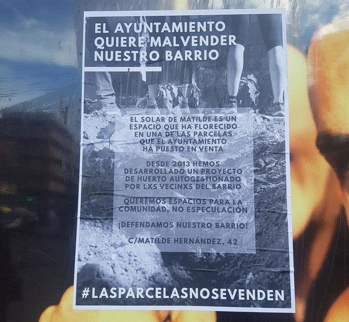 Archivo - Cartel por la continuidad del Solar de Matilde, en Carabanchel