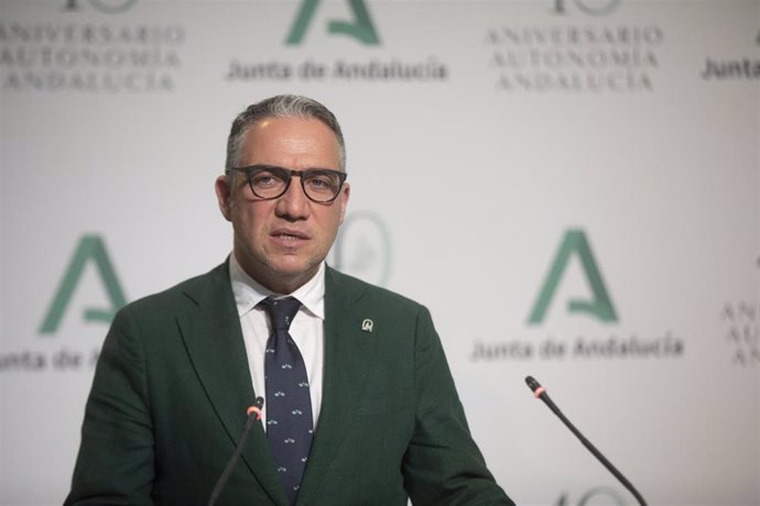 El consejero de Presidencia, Elías Bendodo, durante la rueda de prensa posterior a la reunión del consejo de Gobierno de la Junta de Andalucía. 