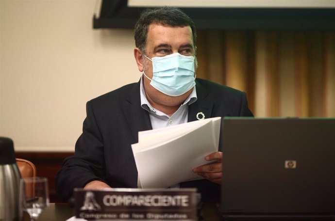 El Alto Comisionado para la Lucha contra la Pobreza Infantil, Ernesto Gasco, en el Congreso