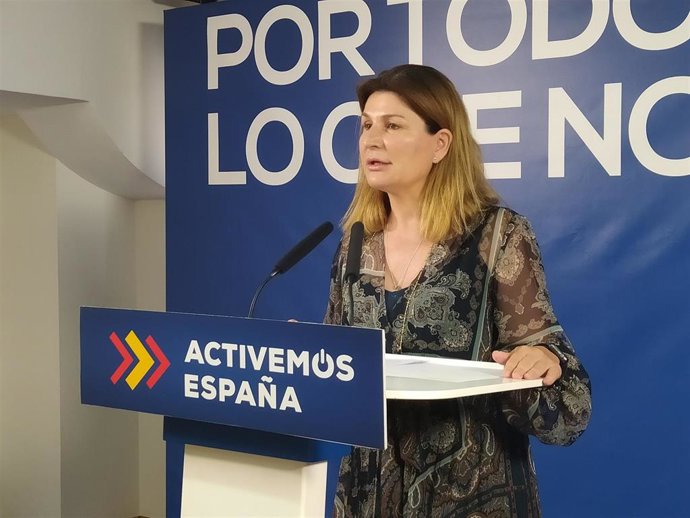 La parlamentaria del PP de Almería, Rosalía Espinosa