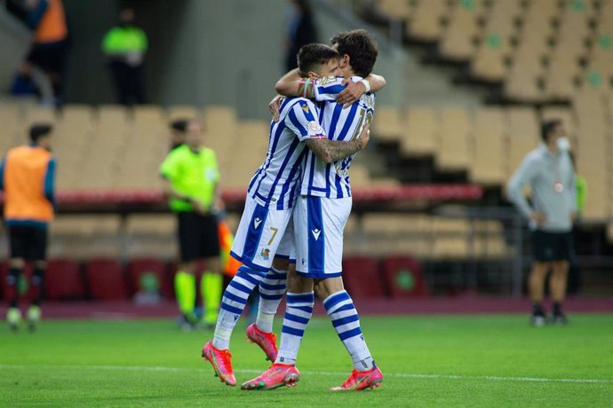 Mikel Oyarzabal celebra el gol que dio la final de Copa a la Real Sociedad