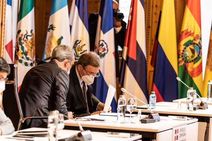Arxiu - El president de  la República Dominicana, Luis Abinader, en la reunió plenria de la XXVII Cimera Iberoamericana.