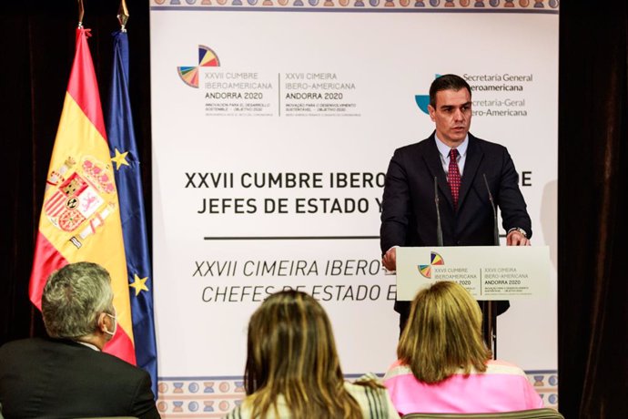 El presidente del Gobierno de España, Pedro Sánchez, comparece ante los medios de comunicación tras la celebración del pleno del XXVII Cumbre Iberoamericana de Jefes de Estado y de Gobierno, a 21 de abril de 2021, en Andorra la Vella (Andorra). La Cumbr