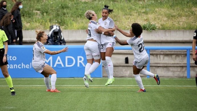 Las jugadoras del Madrid CFF celebran un gol en su eliminatoria de cuartos de la Copa de la Reina ante el Real Madrid