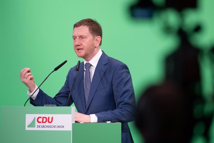 17 April 2021, Saxony, Dresden: Minister President of Saxony Michael Kretschmer speaks during the Christian Democratic Union of Germany (CDU) state party conference at the International Congress Center. The Saxon CDU wants to draw up its state list for 