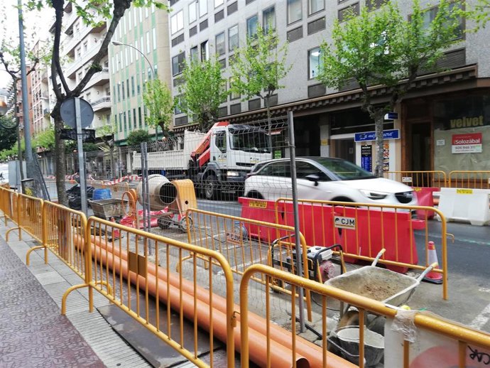 El Ayuntamiento de Logroño, a través de la Concejalía de Desarrollo Urbano Sostenible, actúa en estos momentos en 16 pasos peatonales para mejorar la seguridad de las personas.