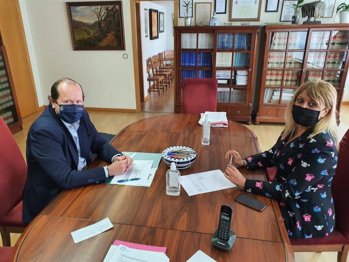 Firma de la compra de las parcelas para la nueva planta de transferencia de Sogama