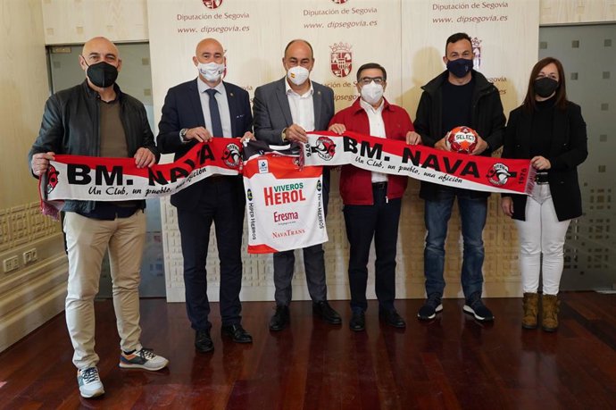 La Diputación de Segovia respalda el proyecto deportivo del Balonmano Nava con una subvención de 60.000 euros 