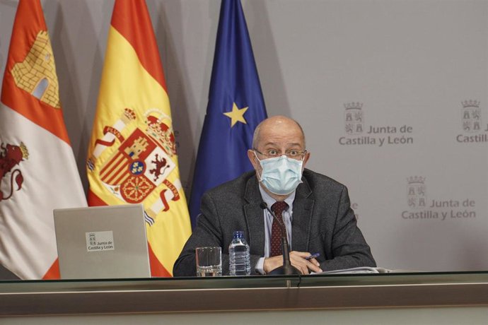Imagen de archivo del vicepresidente y portavoz de la Junta de Castilla y León, Francisco Igea, durante una rueda de prensa tras el Consejo de Gobierno.