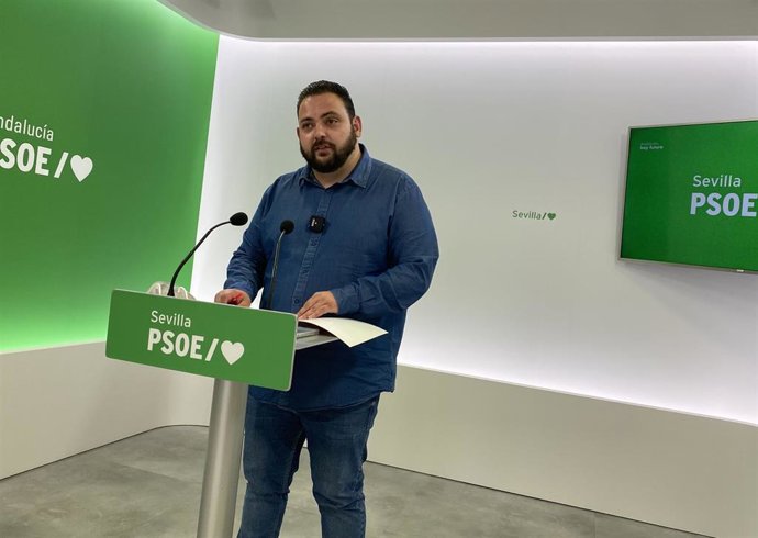 El secretario general de Juventudes Socialistas (JSA) de Sevilla, Guillermo Martínez