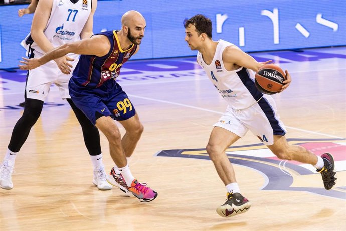 Archivo - Calathes (Bara) y Pangos (Zenit)