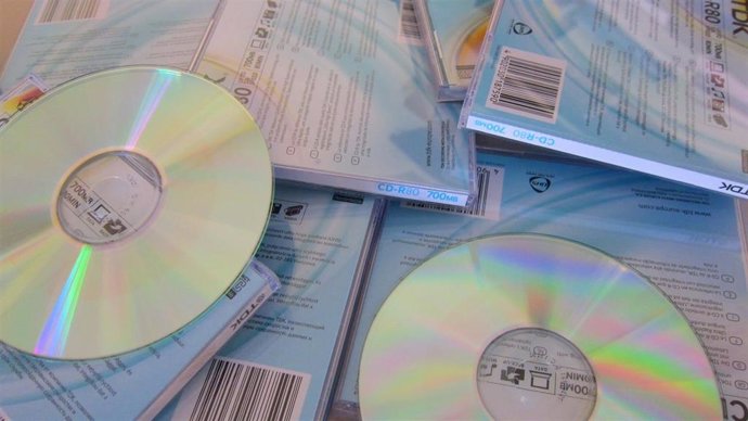Archivo - Imagen de Cds para copia privada