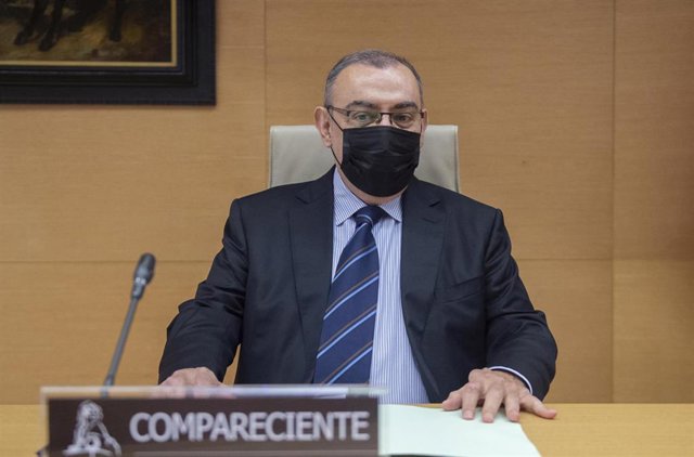 El excomisario de la Policía Enrique García Castaño, a su llegada a la comisión de investigación sobre 'Kitchen' en el Congreso