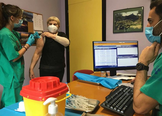 Vacunación contra la COVID-19 