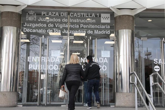 Archivo - Entrada de los Juzgados de Plaza de Castilla
