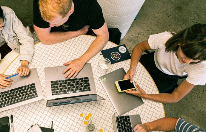 ID Digital School lanza su escuela tecnológica ID Bootcamps