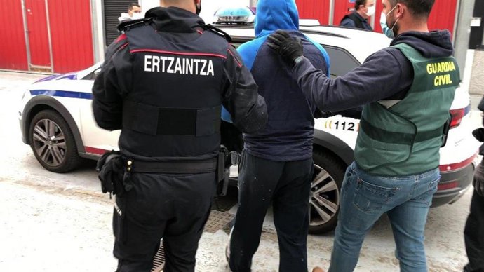 Operación antidroga conjunta entre Ertzaintza y Guardia Civil