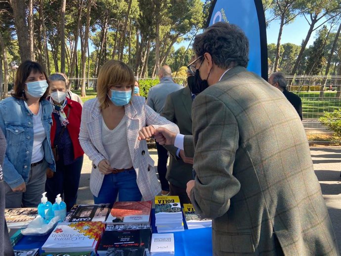 La delegada del Gobierno en Aragón, en la celebración del Día del Libro