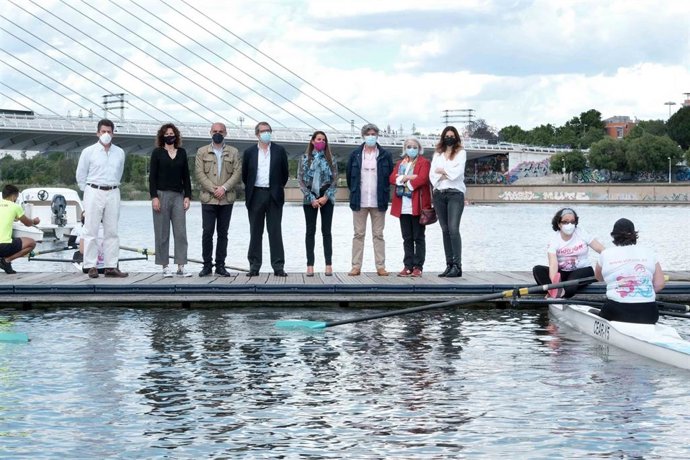 Quirónsalud Sagrado Corazón aborda un estudio sobre los beneficios del remo en pacientes con cáncer de mama