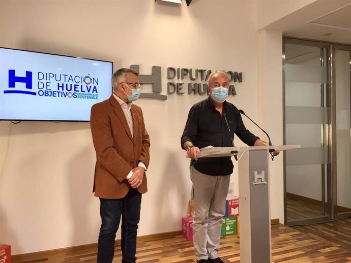 El vicepresidente de la Diputación, Juan Antonio García, hace entrega virtual del 26 Premio Internacional de Relatos Cortos 'José Nogales', correspondiente al relato 'Ropa limpio', de Juan José del Peral Pérez.