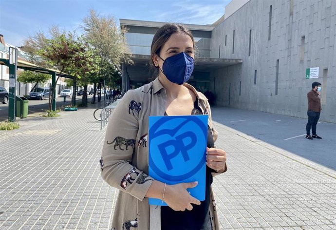 La portavoz de Salud del Grupo Popular en el Parlamento de Andalucía, Beatriz Jurado.