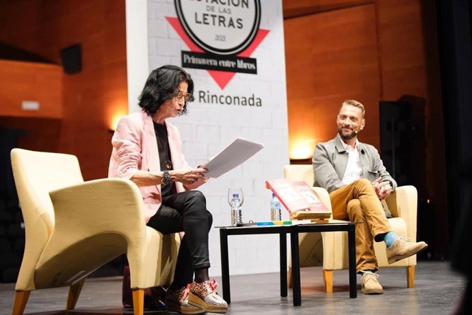 El escritor Fernando Repiso presenta su ópera prima en la Estación de las Letras
