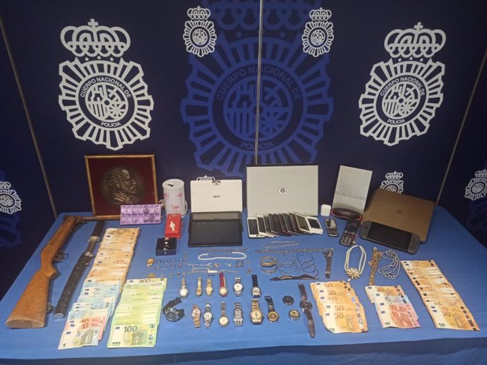 Material incautado por la Policía tras desmantelar un grupo criminal dedicado a robos con fuerza en Palma y pueblos de Mallorca.