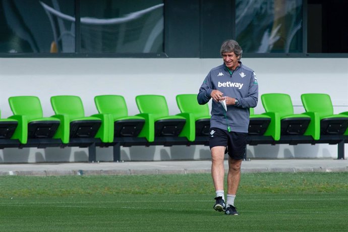 Manuel Pellegrini, head coach, in action during training of Real Betis Balompie at Luis del Sol Sport City on April 23, 2021 in Sevilla, Spain.