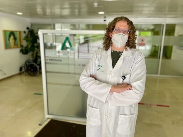 La doctora Carolina Alarcón, farmacéutica del Hospital de Jaén.