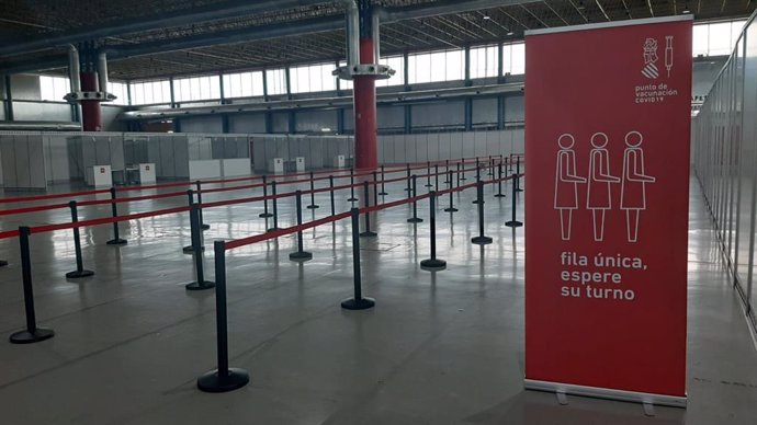 Punt de vacunació massiva en IFA d'Elx