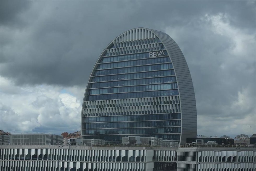 Edificio de la sede de BBVA en Madrid, conocido como La Vela, a 22 de abril de 2021, en Madrid (España).