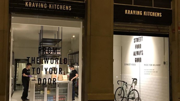 La cocina fantasma Kraving Kitchens abandona su actividad en Barcelona por la crisis de la Covid
